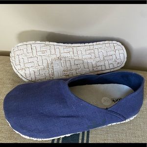 OTZ Shoes CORKlite® Size 37/6.5 removable footbed Navy Canvas Comfort